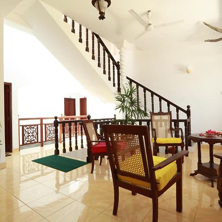 Flamingo Guest House 乌纳瓦图纳 外观 照片
