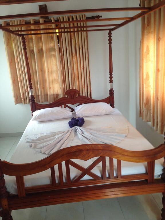 Flamingo Guest House 乌纳瓦图纳 外观 照片