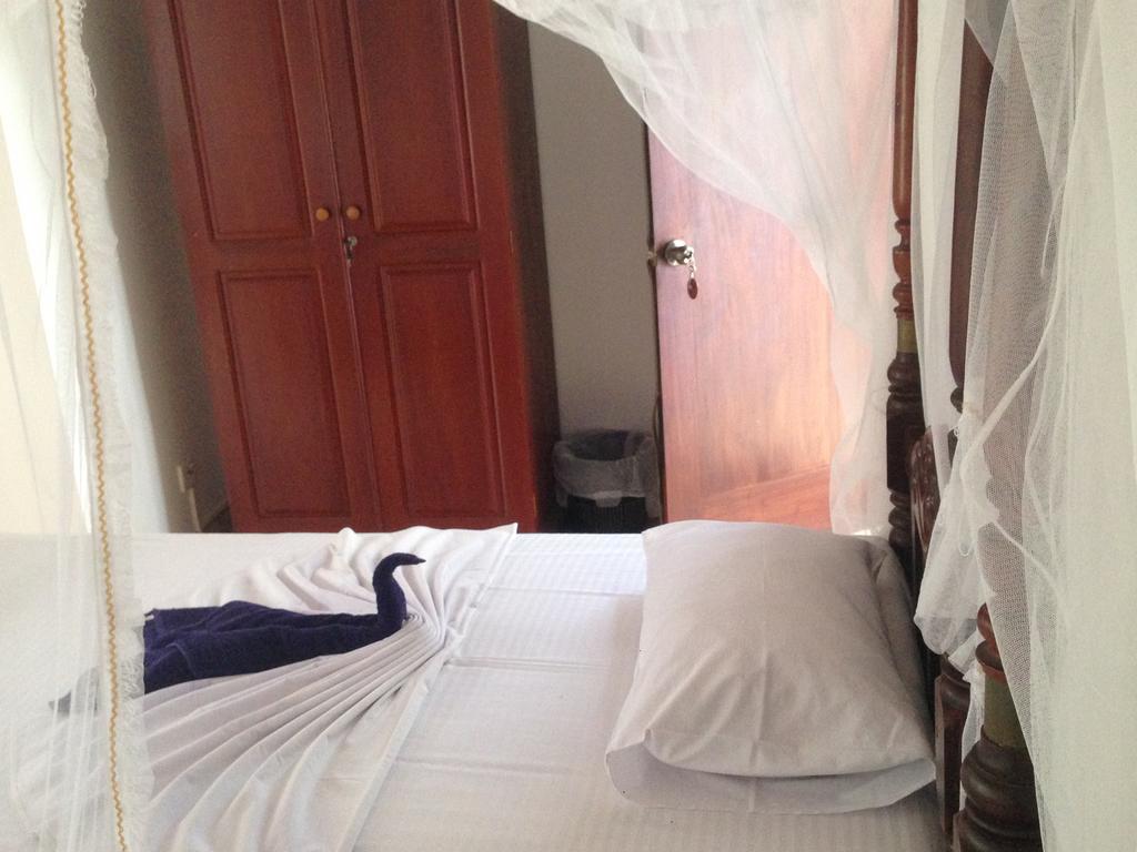 Flamingo Guest House 乌纳瓦图纳 外观 照片