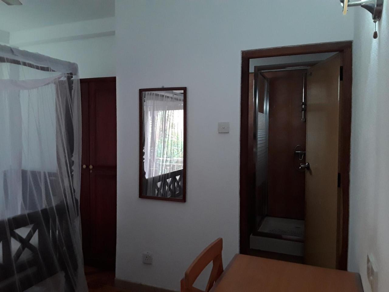 Flamingo Guest House 乌纳瓦图纳 外观 照片