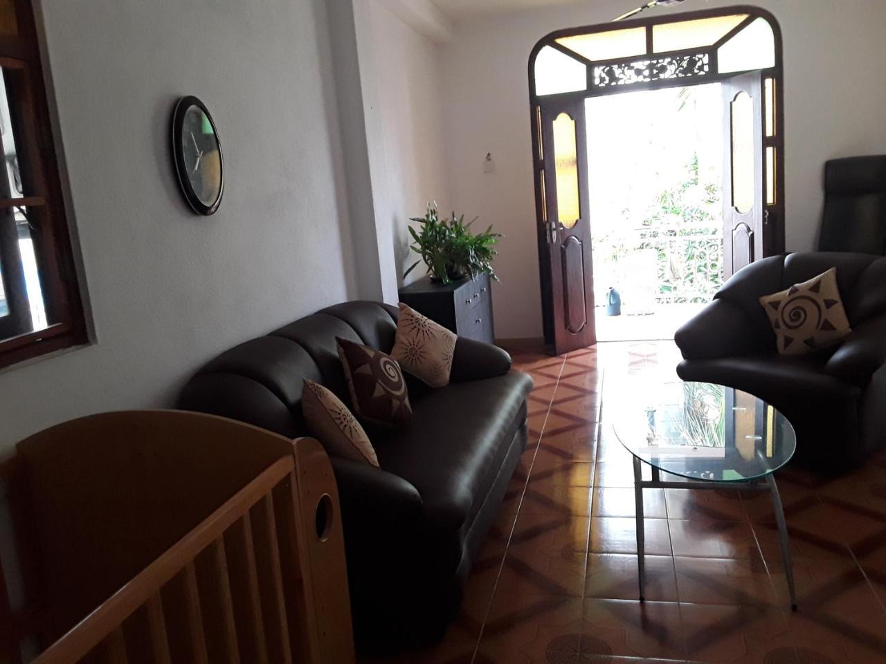 Flamingo Guest House 乌纳瓦图纳 外观 照片